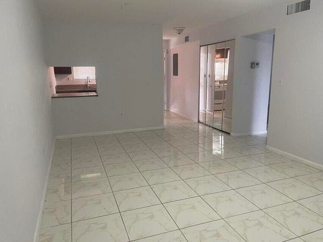 1 of 9 - 6054 Forest Hill Boulevard #201, West Palm Beach, FL