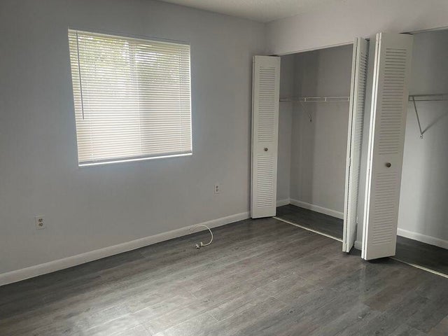 5 of 9 - 6054 Forest Hill Boulevard #201, West Palm Beach, FL