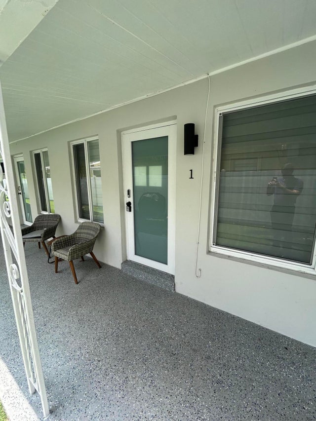 2 of 14 - 1037 Ne 9th Avenue #1, Fort Lauderdale, FL
