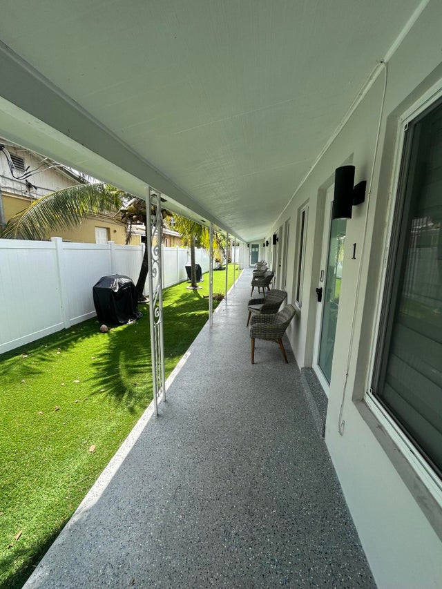 3 of 14 - 1037 Ne 9th Avenue #1, Fort Lauderdale, FL