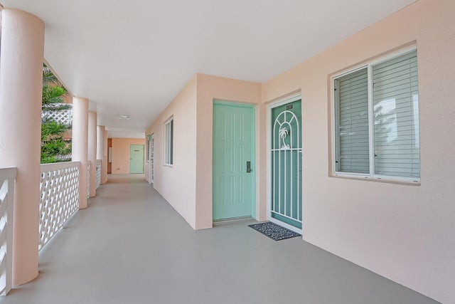 3 of 28 - 353 S Us Highway 1 #a207, Jupiter, FL