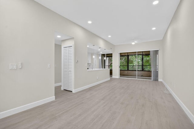 5 of 30 - 7472 La Paz Boulevard #308, Boca Raton, FL