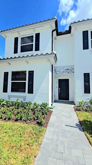 Photo of Listing #RX-11111607