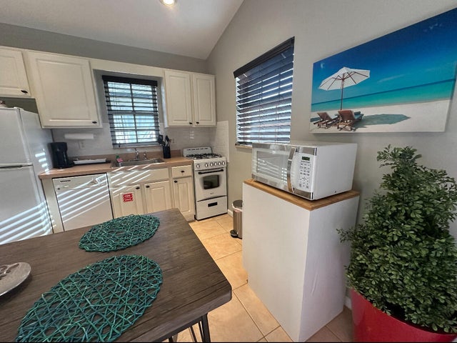 4 of 10 - 417 32nd Street #4, West Palm Beach, FL