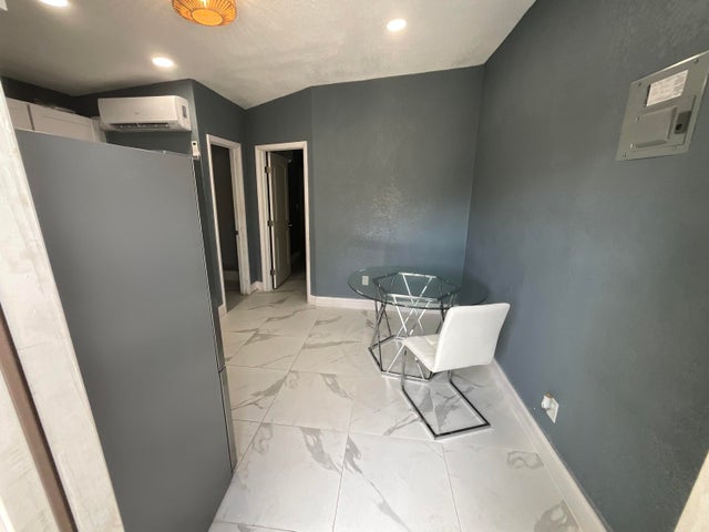 3 of 9 - 609 W Ocean Avenue, Boynton Beach, FL