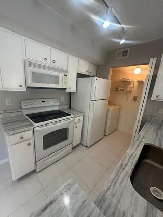 Photo of Listing #RX-11112133