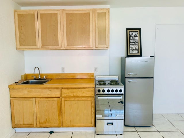 500 W Oakland Park Blvd, Wilton Manors