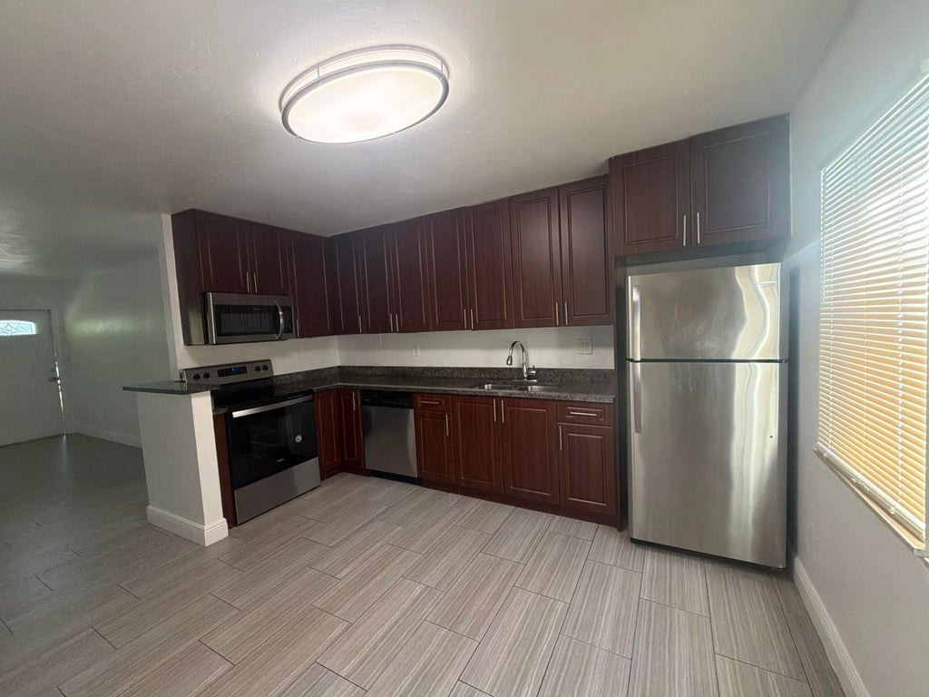 208 Coventry St, Boca Raton