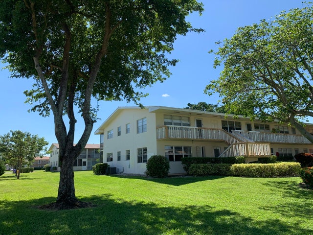 139 Canterbury F, West Palm Beach
