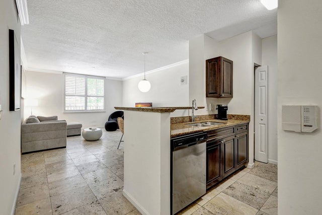 580 S Sapodilla Av #105, West Palm Beach