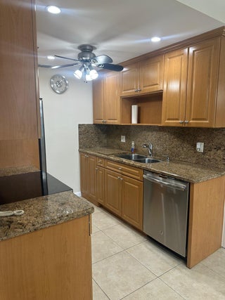 Photo of Listing #RX-11120301
