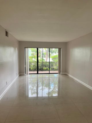 Photo of Listing #RX-11121265