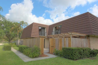 Photo of Listing #RX-11121380