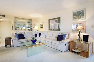 Photo of Listing #RX-11121411