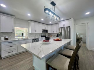 Photo of Listing #RX-11121438