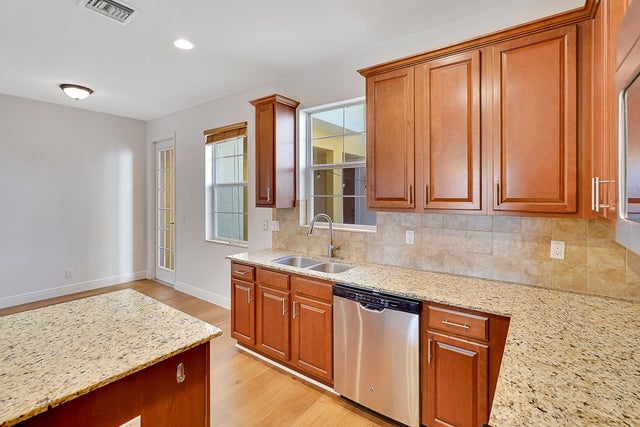 3 of 34 - 615 Dakota Drive, Jupiter, FL