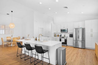 Photo of Listing #RX-11124517