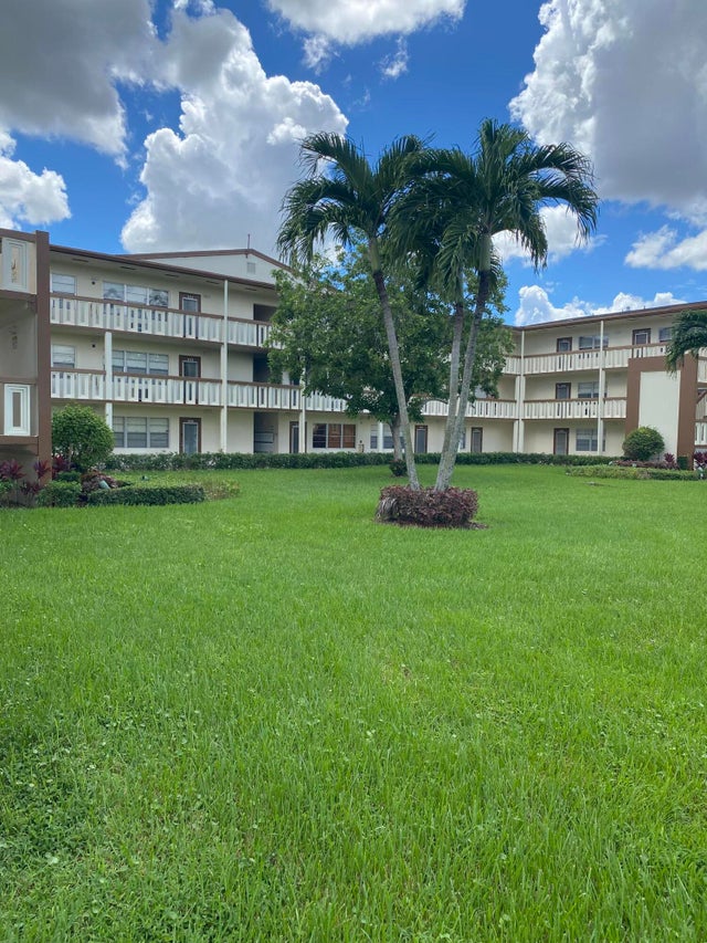 528 Mansfield M St N #m, Boca Raton