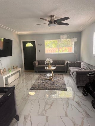 Photo of Listing #RX-11126004