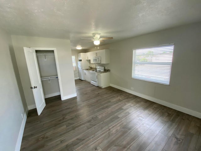 2 of 9 - 605 N Federal Highway #12, Lake Worth Beach, FL