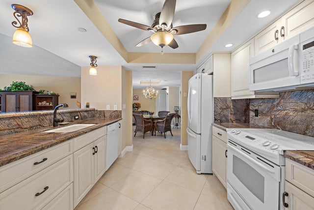 5 of 30 - 3000 N Ocean Drive #19e, Singer Island, FL