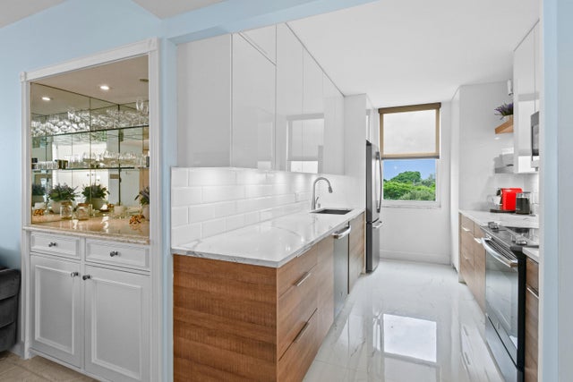 4 of 31 - 1701 S Flagler Drive #609, West Palm Beach, FL