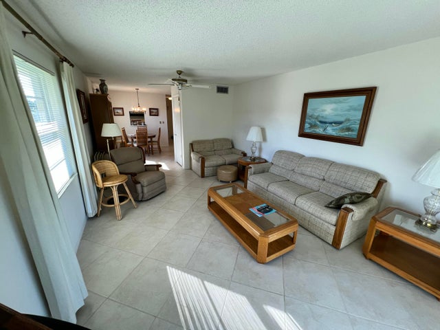 5 of 17 - 62 Woodland Drive #201, Vero Beach, FL