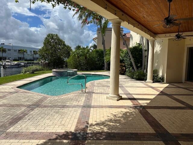 5 of 30 - 1111 Singer Drive, Singer Island, FL