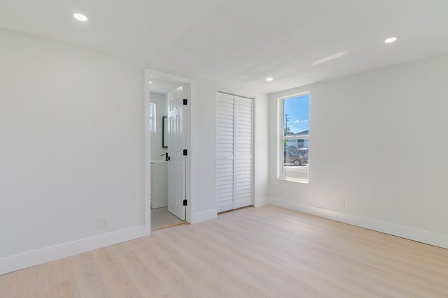 5 of 22 - 1108 W 33rd Street, Riviera Beach, FL