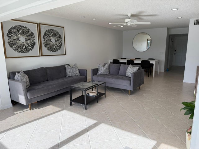 2 of 14 - 4266 Deste Court #308, Lake Worth, FL