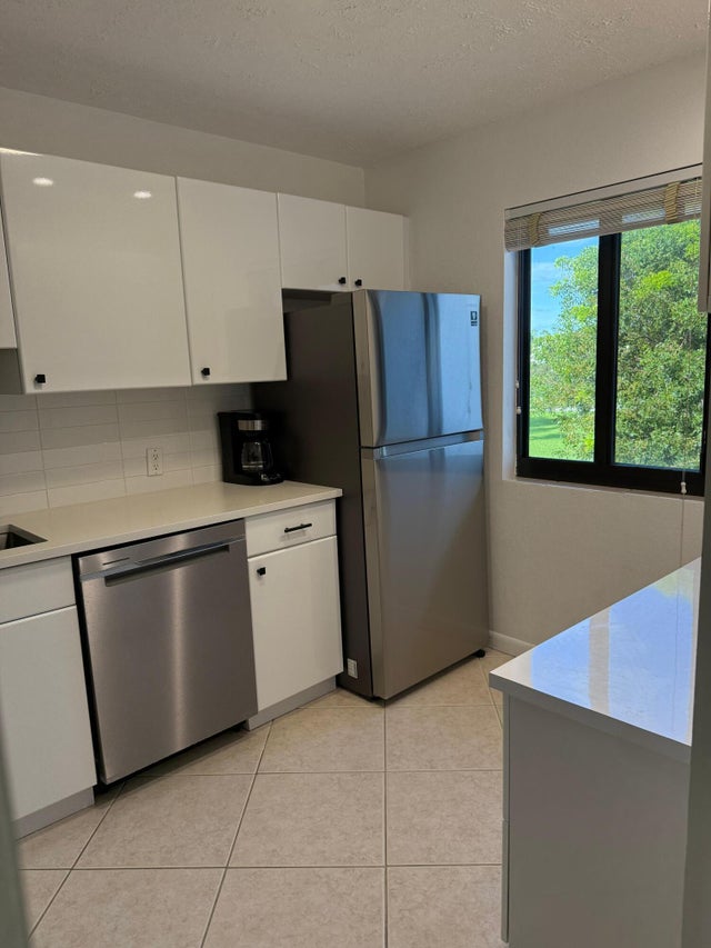 5 of 14 - 4266 Deste Court #308, Lake Worth, FL