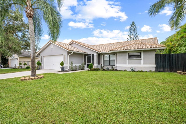 2 of 32 - 10561 Paso Fino Drive, Wellington, FL
