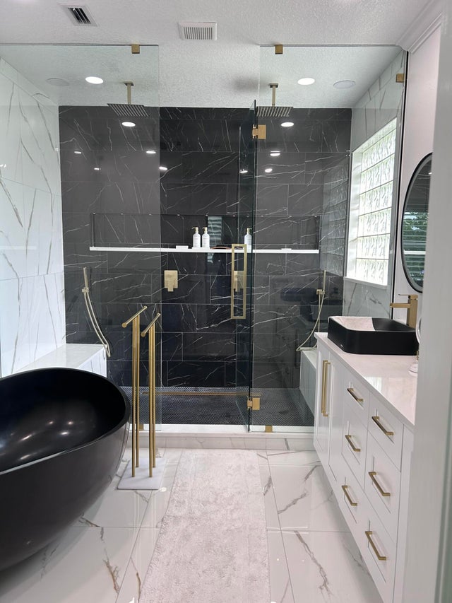 Photo of Listing #RX-11128120