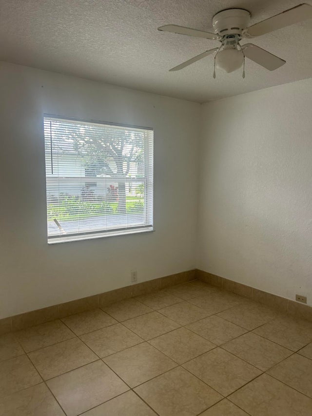 2 of 13 - 1420 Barton Road #1422w, Lake Worth Beach, FL