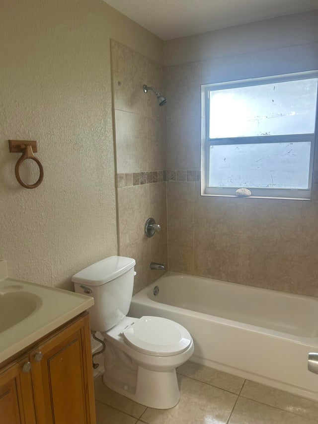 3 of 13 - 1420 Barton Road #1422w, Lake Worth Beach, FL