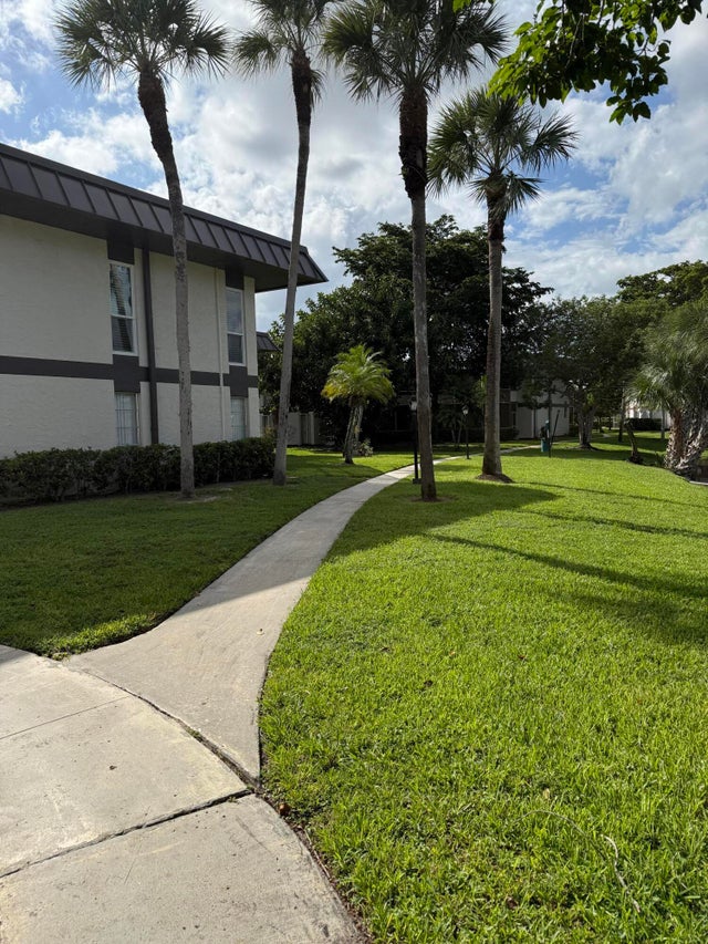2 of 12 - 1 N Greenway N #205, Royal Palm Beach, FL