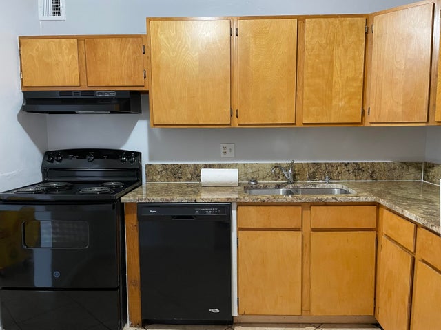 2 of 12 - 608 Nw 13th Street #27, Boca Raton, FL