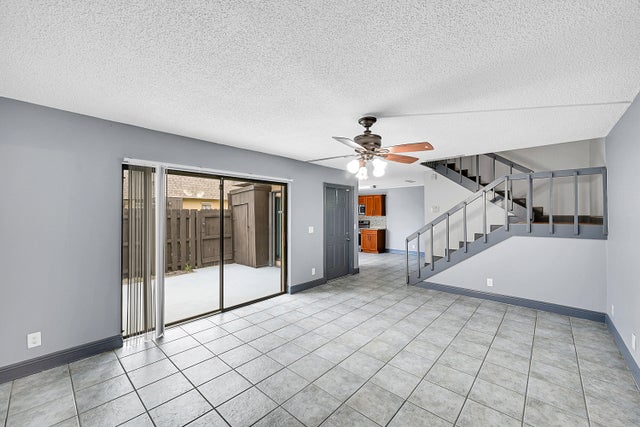 5 of 25 - 1204 Waterview Circle, Palm Springs, FL