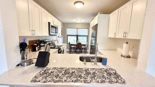 3 of 20 - 4692 E Lucerne Lakes Boulevard #103, Lake Worth, FL