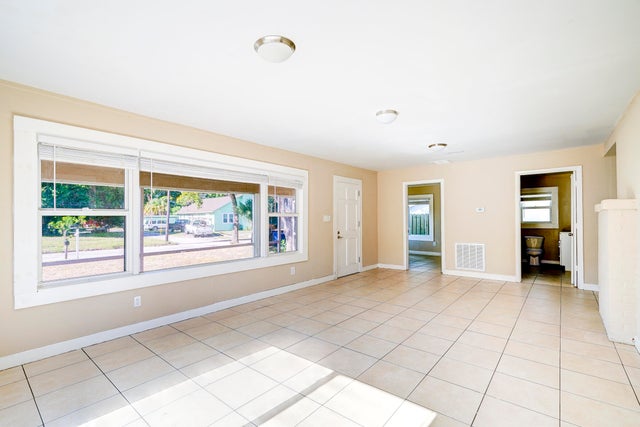 5 of 13 - 1204 Easter Avenue, Fort Pierce, FL