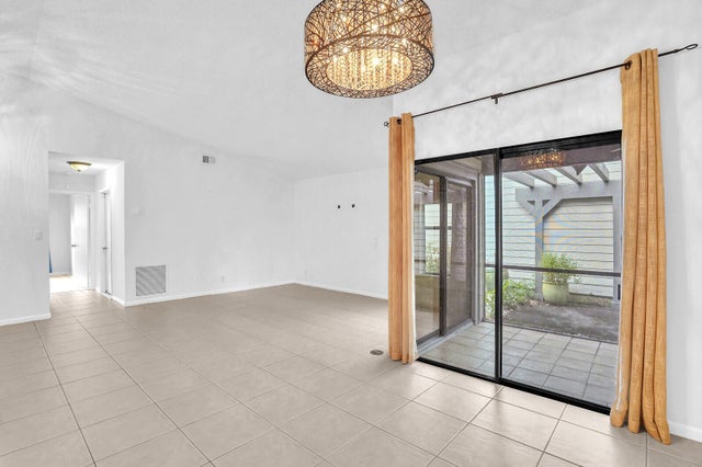 5 of 16 - 2533 Bedford Mews Dr, Wellington, FL