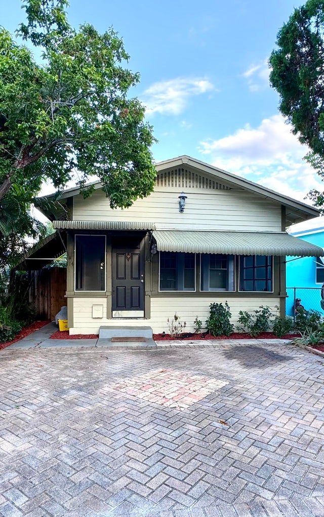 2 of 23 - 114 S J Street #1, Lake Worth Beach, FL