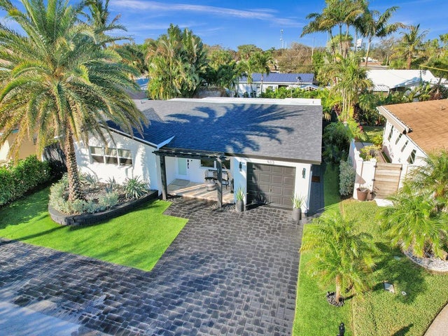 2 of 104 - 913 S Lakeside Place, Lantana, FL