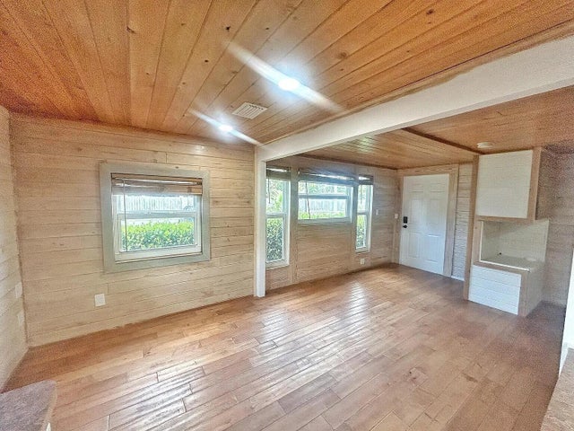 2 of 33 - 3268 Se Golden Gate Avenue, Stuart, FL