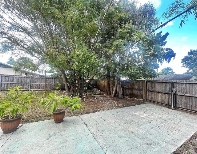 4 of 33 - 3268 Se Golden Gate Avenue, Stuart, FL