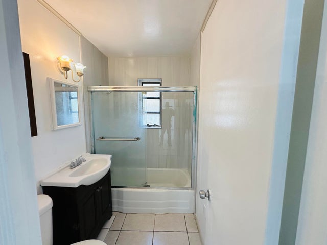 4 of 12 - 3014 Vassallo Avenue, Lake Worth, FL