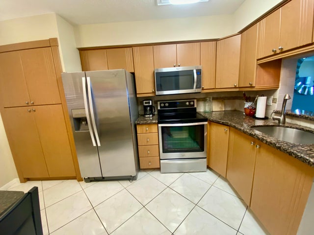 3 of 37 - 14426 Amberly Lane #808, Delray Beach, FL