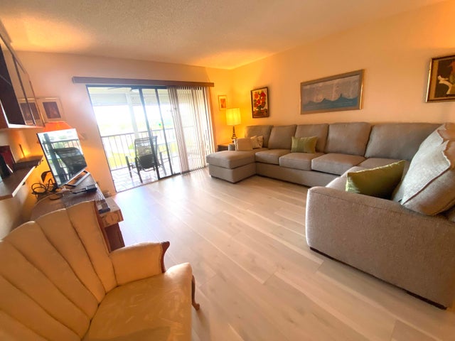 3 of 33 - 7260 Kinghurst Drive #503, Delray Beach, FL