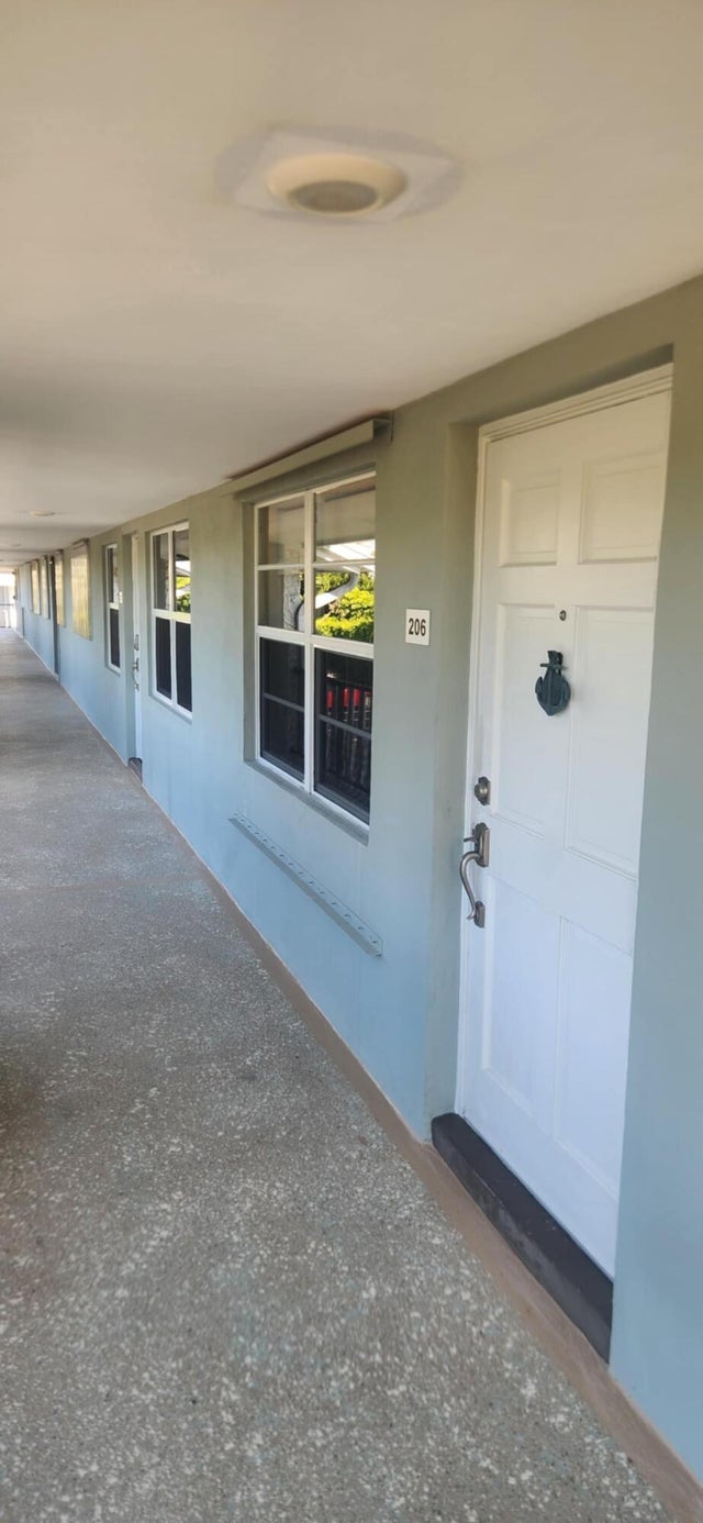 4 of 21 - 5510 N Ocean Boulevard #206, Ocean Ridge, FL