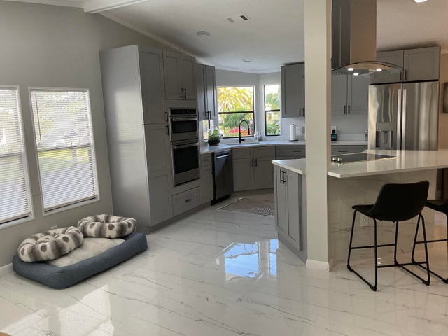 4 of 37 - 920 Sun Acres Lane, Boynton Beach, FL